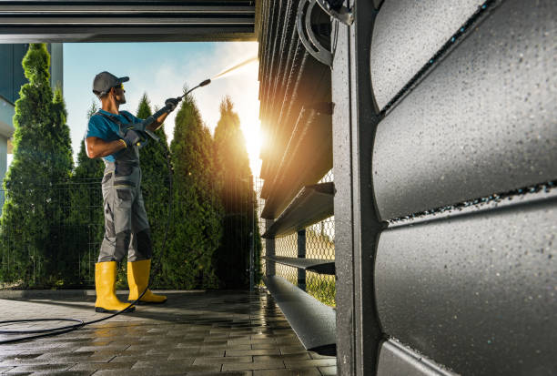 Post-Construction Pressure Washing in Cuba City, WI